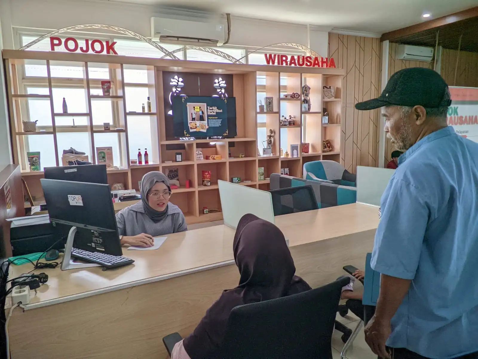 Peresmian Pojok Wirausaha di MPP Madukara